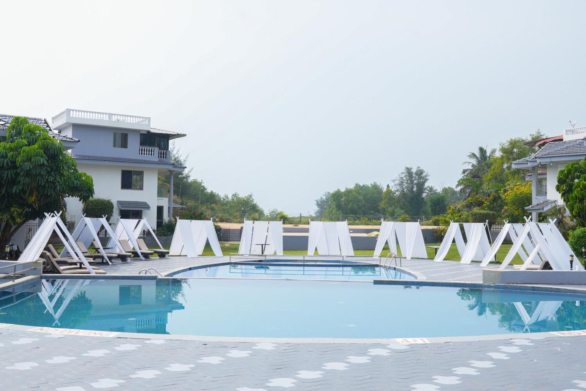 Regenta Baywatch Resort, Goa Benaulim Dış mekan fotoğraf