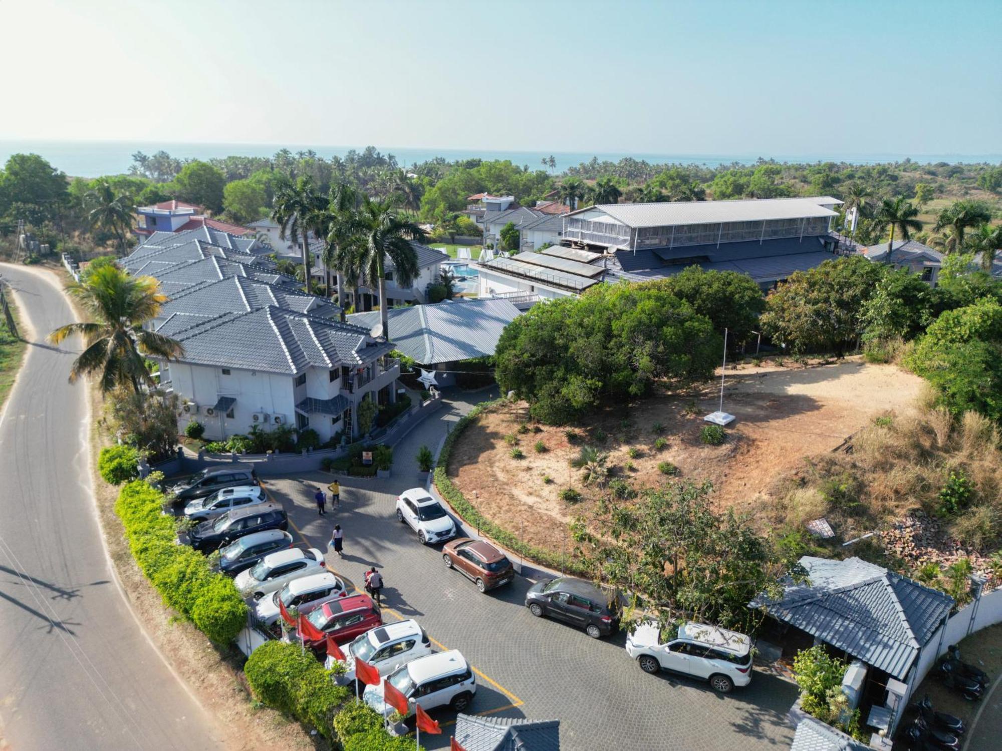 Regenta Baywatch Resort, Goa Benaulim Dış mekan fotoğraf