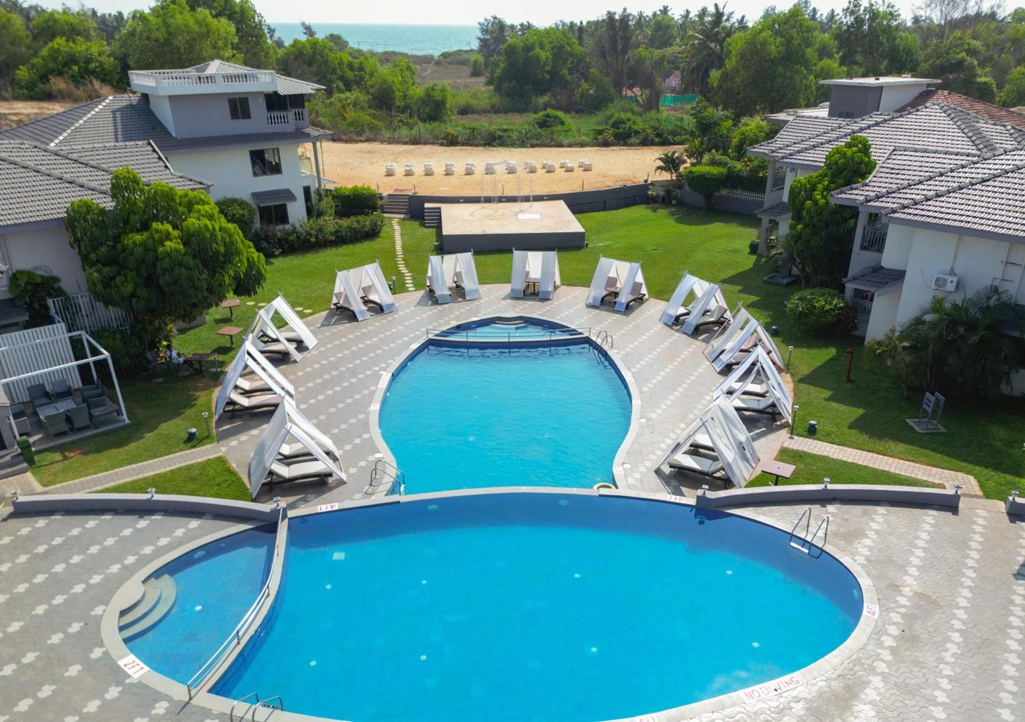 Regenta Baywatch Resort, Goa Benaulim Dış mekan fotoğraf