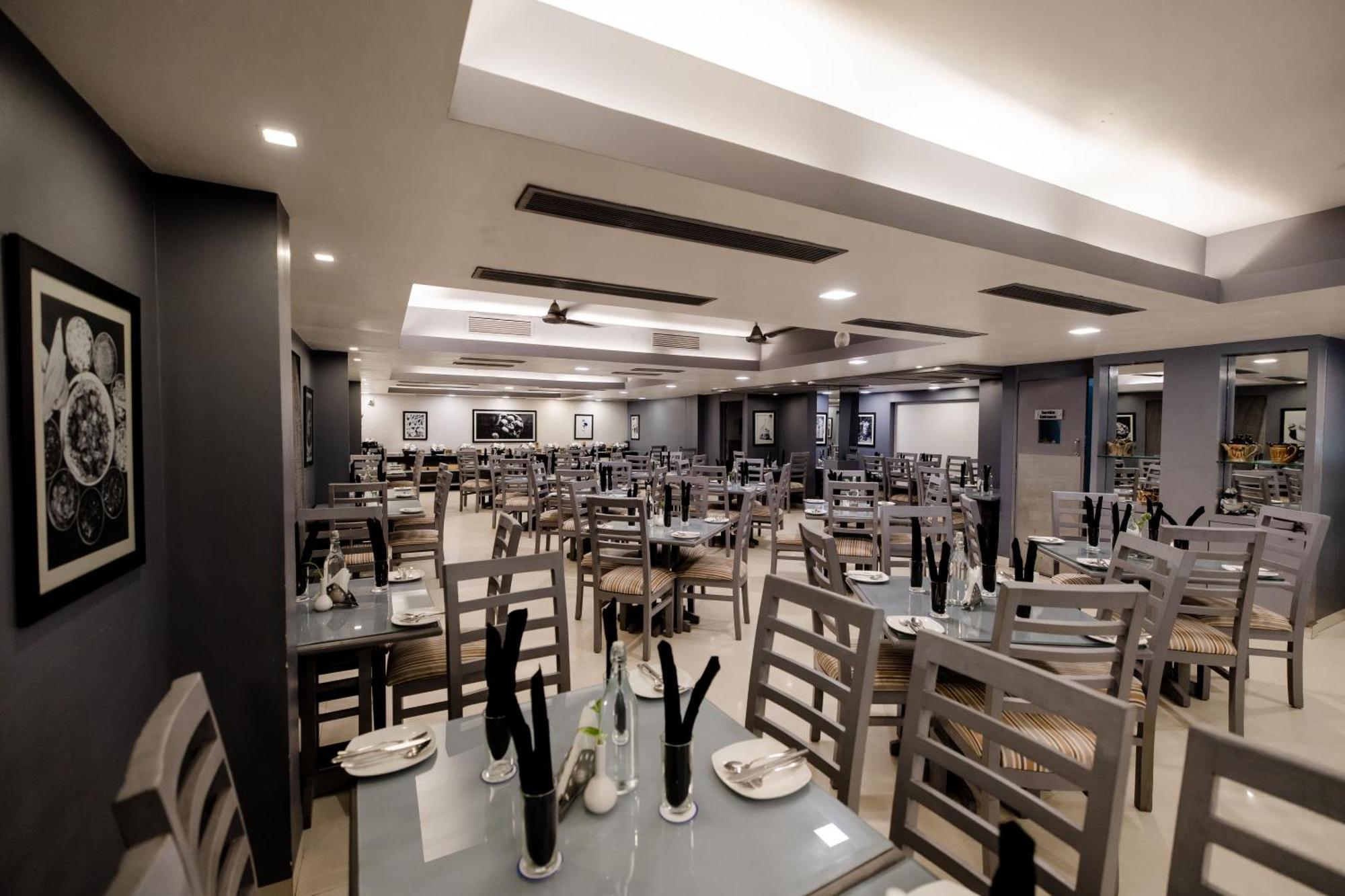 Regenta Baywatch Resort, Goa Benaulim Dış mekan fotoğraf