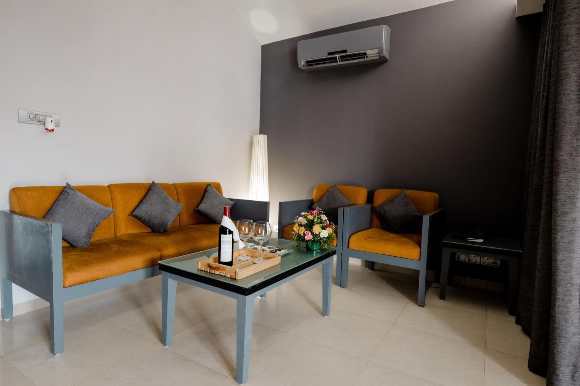 Regenta Baywatch Resort, Goa Benaulim Dış mekan fotoğraf
