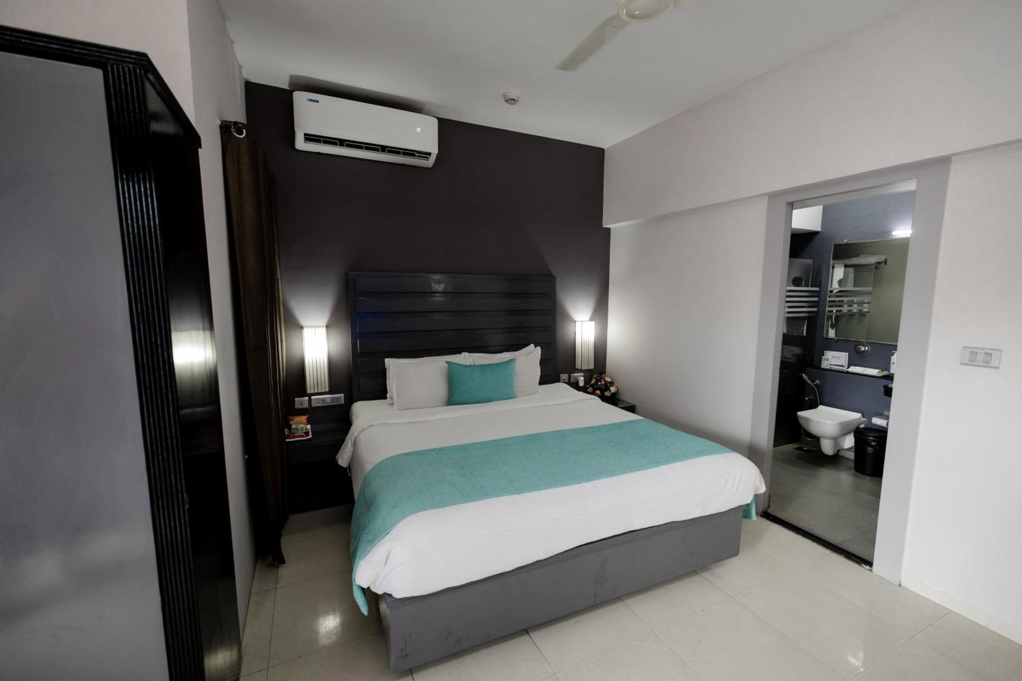 Regenta Baywatch Resort, Goa Benaulim Dış mekan fotoğraf