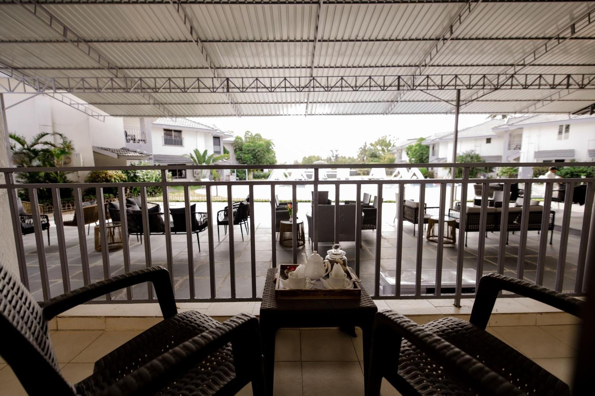 Regenta Baywatch Resort, Goa Benaulim Dış mekan fotoğraf
